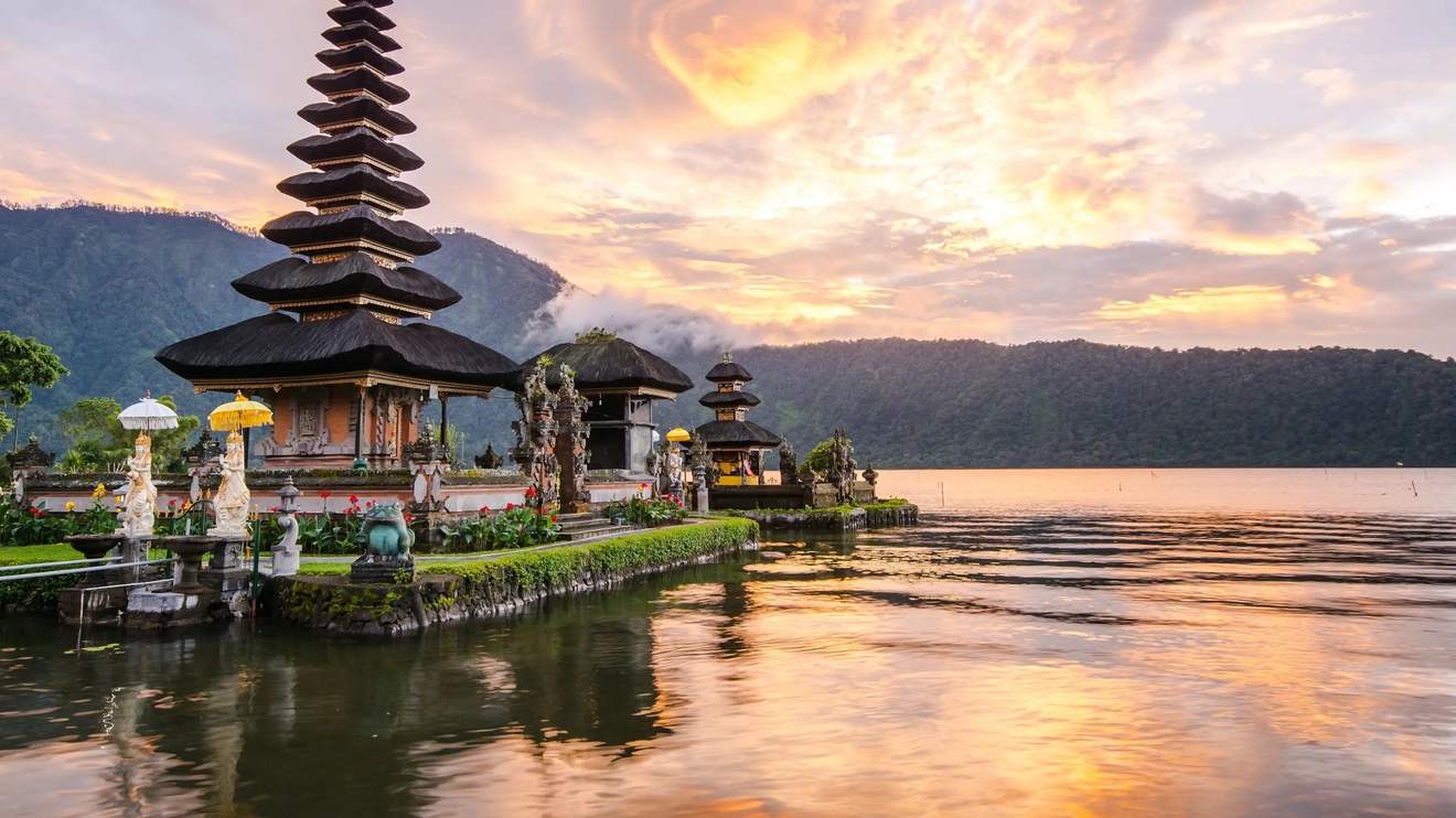 Hindu temple Ulun Danu Beratan on Lake Beratan at sunrise, Bali, Indonesia. Image credit: stock.adobe.com